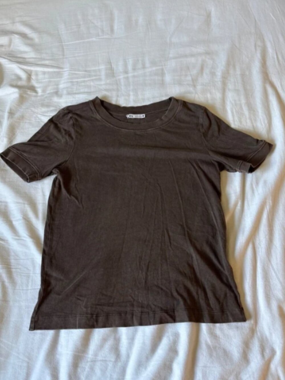 Zara brown t-shirt 🤎